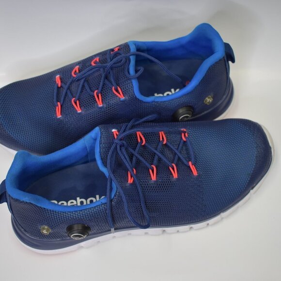 REEBOK MEN Men\'s ZPump Fusion PU Cast Running Sneakers  8.5‎